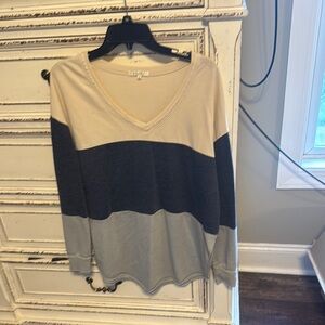 Z Supply Cream and Gray Colorblock Sweater